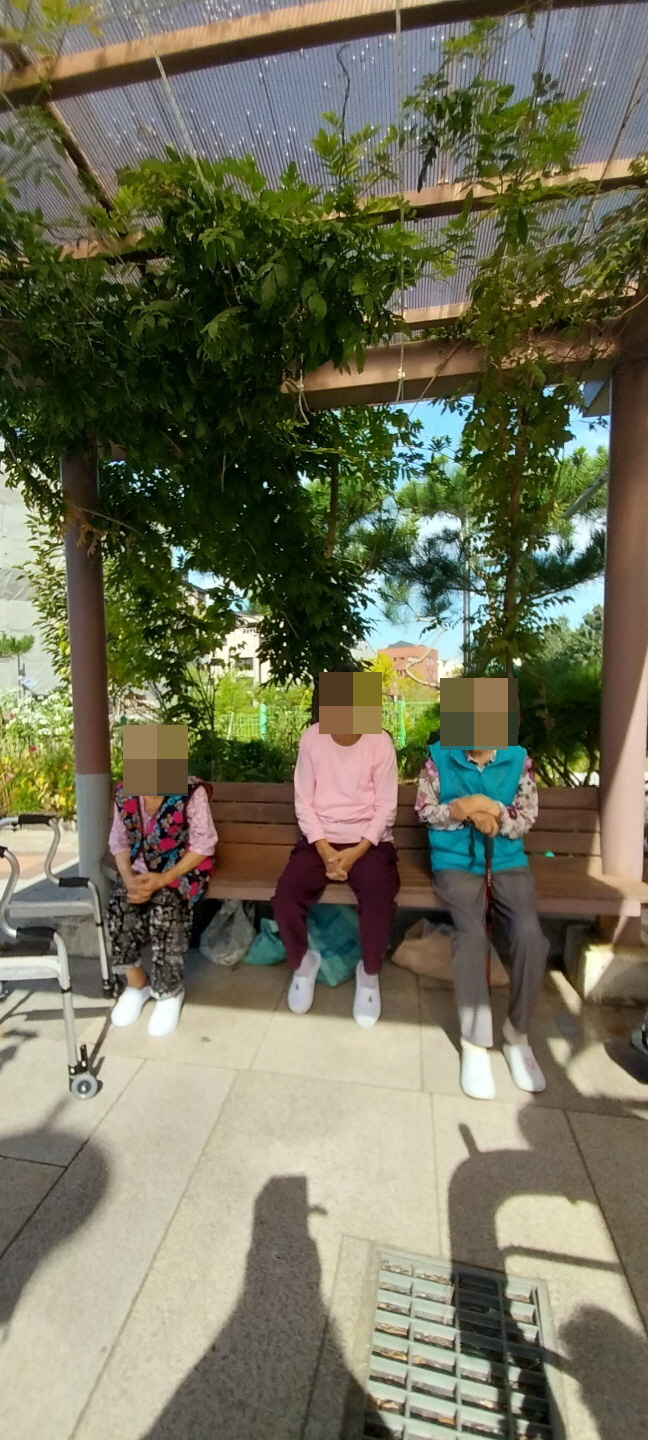 2000769928_CdYPVmir_258d78fbab10ed1f1fddeb2cb74544c1e7203744.jpg 이미지크게보기